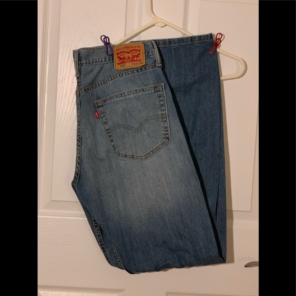 Mens Levi 505 straight leg jeans. Vintage Red tag.